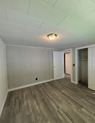 106 S Vine St unit 106 - undefined, undefined