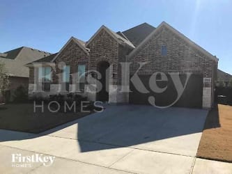 15121 Gladstone Dr - Weatherford, TX