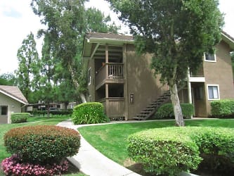 Rolling Ridge Apartments - Chino Hills, CA