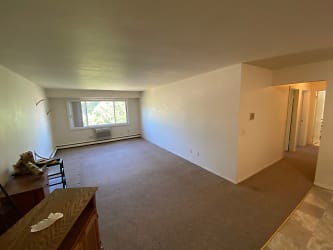 209 E Market St unit 207 - Burlington, WI