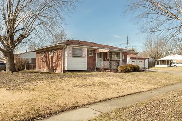 1339 S Yearling Rd - Columbus, OH