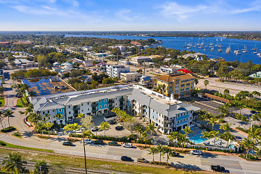 Azul Apartments - Stuart, FL