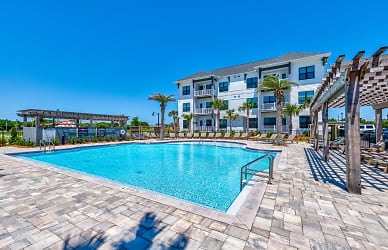 The Charles Apartments - Destin, FL