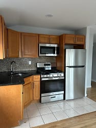 318 Beach 86th St unit 3 - Queens, NY