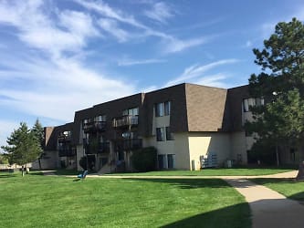 Boulder Creek Apartments - Burton, MI