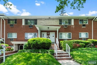 1331 Anderson Ave #8 - Fort Lee, NJ