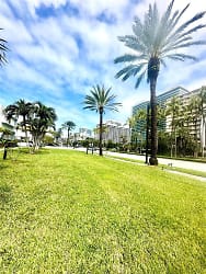 10178 Collins Ave #205 - Miami Beach, FL