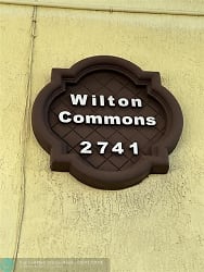 2741 NE 8th Ave #11 - Wilton Manors, FL