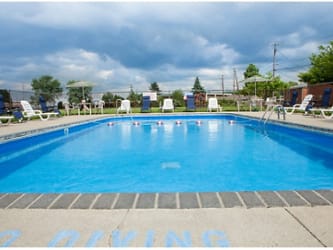 Heathwood Village Apartments - Heath, OH