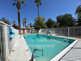 44651 San Pascual Ave - Palm Desert, CA