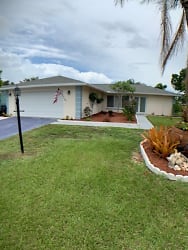 1342 Torreya Circle - Fort Myers, FL