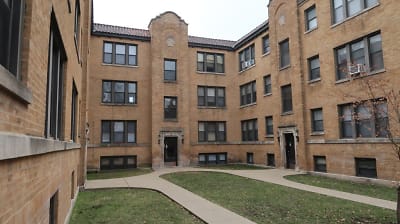 4015 W Melrose St unit GARDEN - Chicago, IL