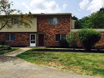 Monticello Apartments & Townhomes - Youngstown, OH