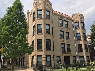 5400 N Winthrop Ave - Chicago, IL
