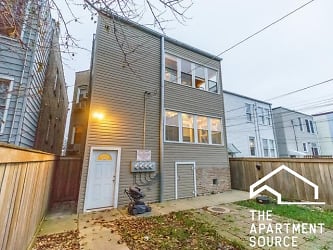 2829 N Rockwell St unit 1 - Chicago, IL
