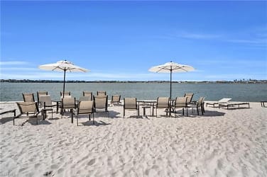 11841 Venetian Lagoon Dr #204 - Fort Myers, FL