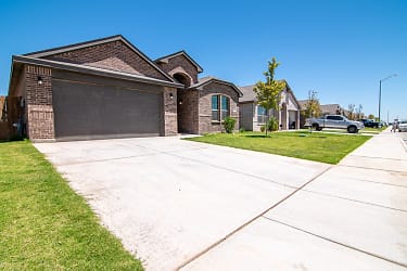 3208 Mearns Ct - Midland, TX