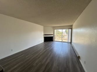 376 Imperial Way unit 309 - Daly City, CA