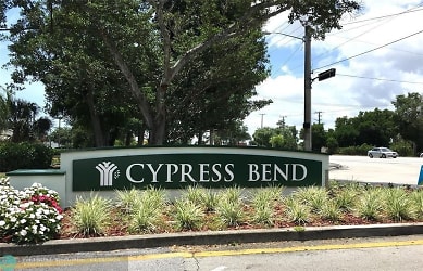 2106 S Cypress Bend Dr #209 - Pompano Beach, FL