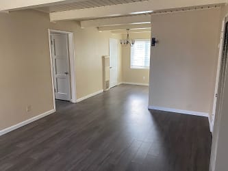 675 Denslowe Dr unit A - Reno, NV