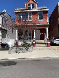 292 Armstrong Ave - Jersey City, NJ