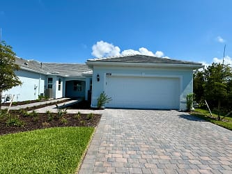 9974 Bright Water Dr - Englewood, FL