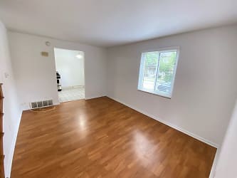 39 W 10th Ave unit A - Columbus, OH