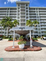 4015 W Palm Aire Dr #602 - Pompano Beach, FL