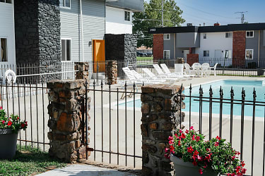 Dryden Place Townhomes Apartments - Springfield, MO