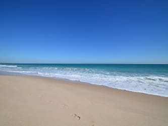 2700 Ocean Dr #403 - Vero Beach, FL