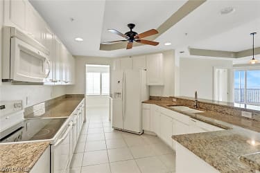 2745 First St #2405 - Fort Myers, FL
