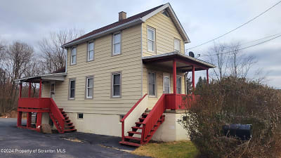 901 Sibley Ave - Old Forge, PA