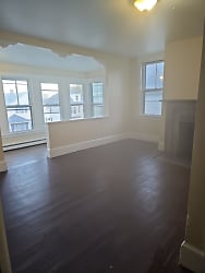 371 County St unit 4 - New Bedford, MA