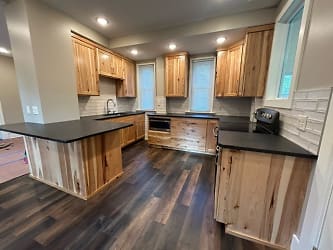 413 1st St NW unit 1 - undefined, undefined