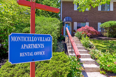 Monticello Village Apartments - Athens, OH
