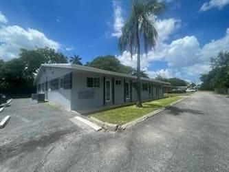 4655 SW 33rd Ave - Fort Lauderdale, FL