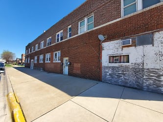 1502 Broadway St #4F2C - East Chicago, IN