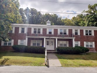 404 Woodcliff Ave - Stroudsburg, PA