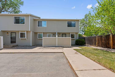 1925 Ross Ct - Fort Collins, CO