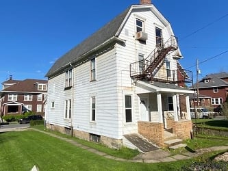 28 Akers St #2 - Johnstown, PA