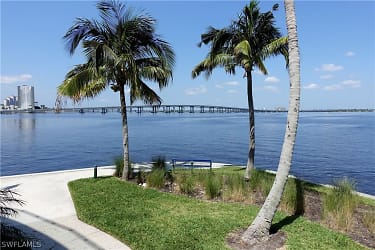 2745 First St #102 - Fort Myers, FL