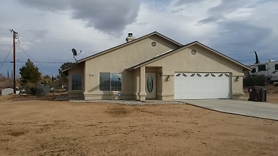 7171 Balsa Ave - Yucca Valley, CA
