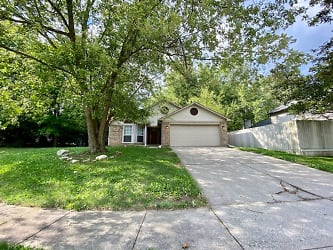2832 Greenview Way - Indianapolis, IN