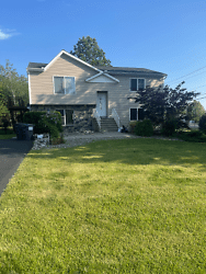 1 B Orchard Ln - Waterford, NY