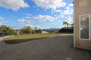 5928 Vista De La Luz - Los Angeles, CA
