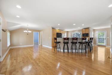 4214 Risedorph St - Burton, MI