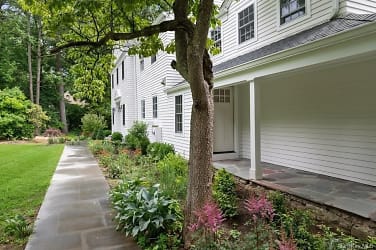 114 Birchall Dr Apartments - Scarsdale, NY