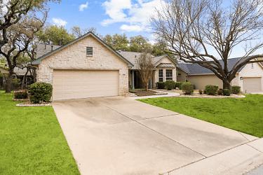 205 Whispering Wind Dr - Georgetown, TX