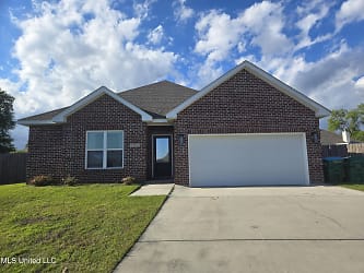 13761 Shelby Ct - Gulfport, MS