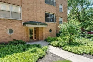 4949 N Wolcott Ave - Chicago, IL